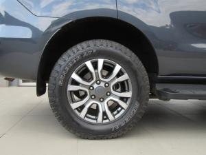 Ford Everest 3.2TDCi 4WD XLT - Image 6