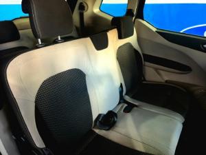 Renault Triber 1.0 Prestige auto - Image 12