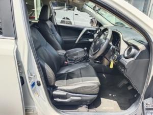 Toyota RAV4 2.0 GX - Image 5