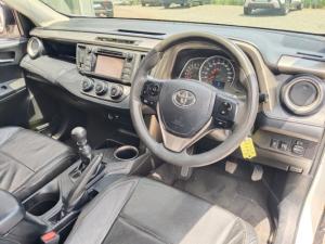 Toyota RAV4 2.0 GX - Image 6