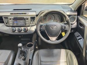 Toyota RAV4 2.0 GX - Image 9