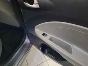 Kia Pegas 1.4 LX manual - Image 7