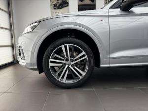 Audi Q5 40TDI quattro sport - Image 3