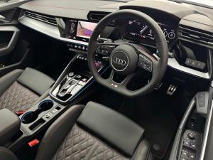 Audi S3 sedan TFSI quattro - Image 8