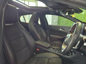 Mercedes-Benz GLA GLA200 auto - Image 12