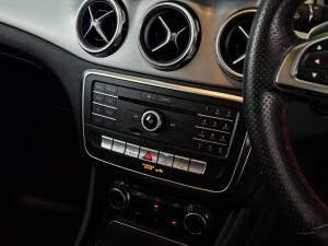 Mercedes-Benz GLA GLA200 auto - Image 9