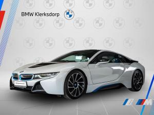 BMW i8 eDrive coupe Protonic Frozen Yellow Edition - Image 3