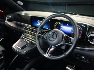 Mercedes-Benz V-Class V300d Exclusive - Image 9