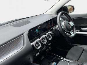 Mercedes-Benz GLA GLA200 Progressive - Image 11