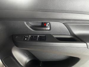 Toyota Rumion 1.5 S - Image 11