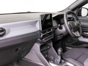 Renault Duster 1.2T hybrid Zen 4WD - Image 10