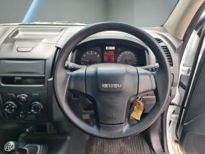 Isuzu D-Max Gen 6 250c single cab Fleetside - Image 11