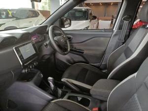 Nissan Magnite 1.0 Turbo Acenta Kuro auto - Image 14