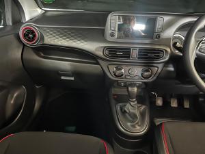 Hyundai Grand i10 1.0 Premium hatch - Image 8