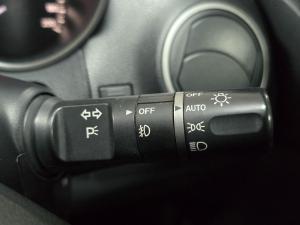 Mazda BT-50 2.2 double cab SLE auto - Image 7