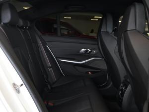 BMW M3 M3 competition M xDrive - Image 11