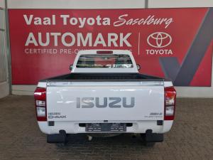 Isuzu D-Max Gen 6 250 single cab Fleetside safety - Image 5