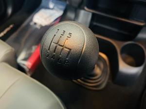 Nissan Navara 2.5DDTi single cab XE - Image 18