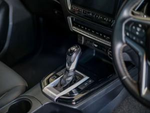 Isuzu D-Max 3.0TD double cab V-Cross 4x4 - Image 11