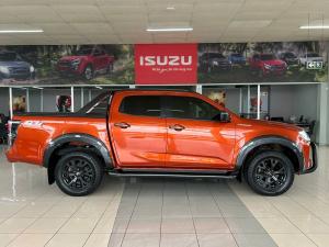Isuzu D-Max 3.0TD double cab V-Cross 4x4 - Image 7
