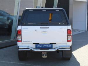 Toyota Hilux 3.0D-4D double cab 4x4 Raider Legend 45 auto - Image 9