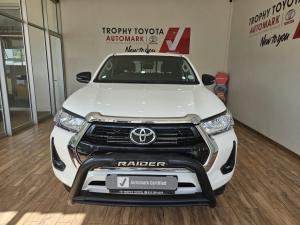 Toyota Hilux 2.4GD-6 double cab Raider manual - Image 4