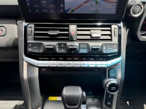 Toyota Land Cruiser 300 3.3D ZX - Image 14