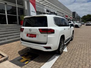 Toyota Land Cruiser 300 3.3D ZX - Image 2