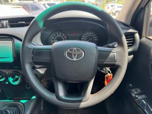 Toyota Hilux 2.0 single cab S (aircon) - Image 8
