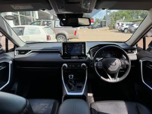 Toyota RAV4 2.0 VX - Image 6