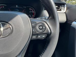 Toyota RAV4 2.0 VX - Image 10