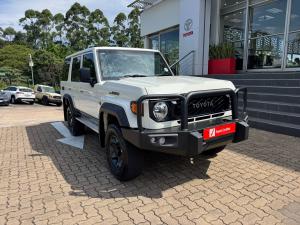 Toyota Land Cruiser 76 2.8GD-6 station wagon VX - Image 1