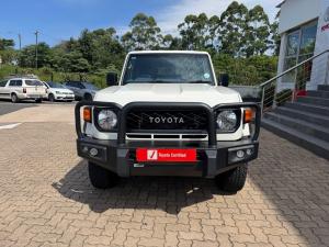 Toyota Land Cruiser 76 2.8GD-6 station wagon VX - Image 4