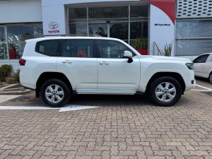Toyota Land Cruiser 300 3.3D GX-R - Image 3