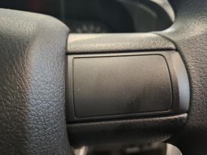 Toyota Hilux 2.4 GD-6 SR 4X4S/C - Image 10