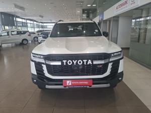 Toyota Landcruiser 300 V6 3.3D GR-S - Image 4