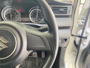 Suzuki Ertiga 1.5 GA - Image 10