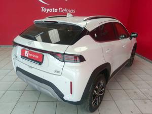 Toyota Starlet Cross 1.5XR automatic - Image 2