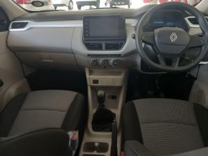 Renault Triber 1.0 Evolution - Image 6