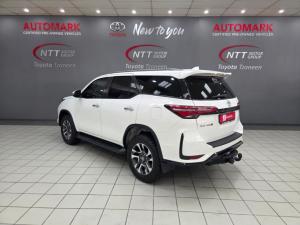 Toyota Fortuner 2.4GD-6 Raised Body automatic - Image 13