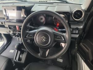 Suzuki Jimny 1.5 GLX automatic - Image 8