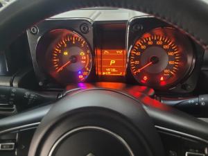 Suzuki Jimny 1.5 GLX automatic - Image 9