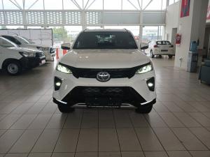 Toyota Fortuner 2.8GD-6 Raised Body automatic - Image 4