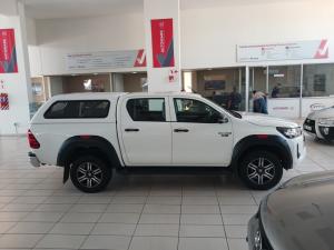 Toyota Hilux 2.4 GD-6 Raider X 4X4 automaticD/C - Image 3