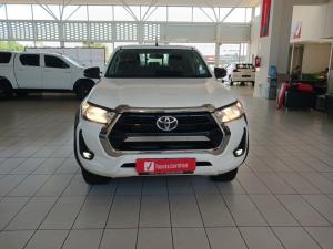 Toyota Hilux 2.4 GD-6 Raider X 4X4 automaticD/C - Image 4