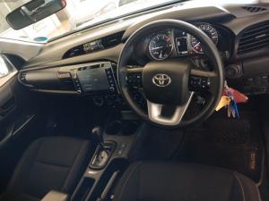 Toyota Hilux 2.4 GD-6 Raider X 4X4 automaticD/C - Image 6