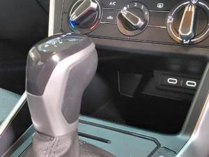 Volkswagen Polo 1.0 TSI Life DSG - Image 16