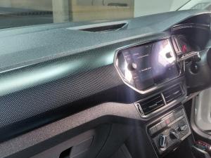 Volkswagen T-CROSS 1.0 TSI Comfortline DSG - Image 18