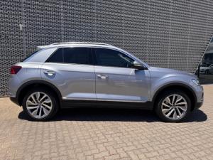 Volkswagen T-ROC 2.0 TSI Design 4MOT DSG - Image 3