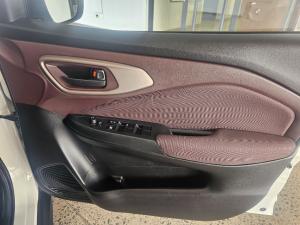 Suzuki Fronx 1.5 GL - Image 10